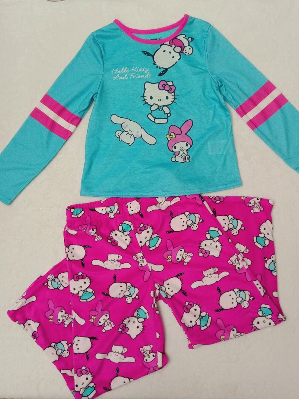 NWT Kids Hello Kitty and Friends Pajama Set Girls Size 6-6X Blue Pink Sanrio